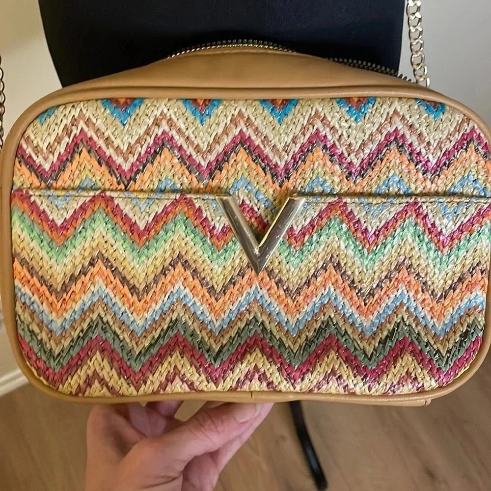 Crossi crossbody multicolor EUC